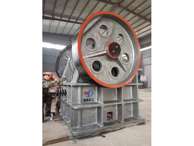 鄂式破碎机在工作中发生了阻塞,我们该如何解决?